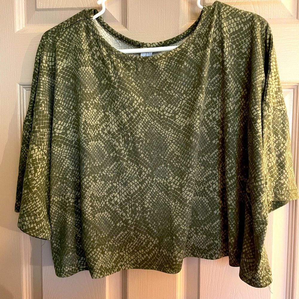 Crop & Biker short Lounge Set